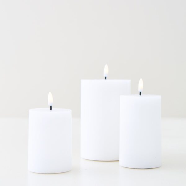 Vela Saha White