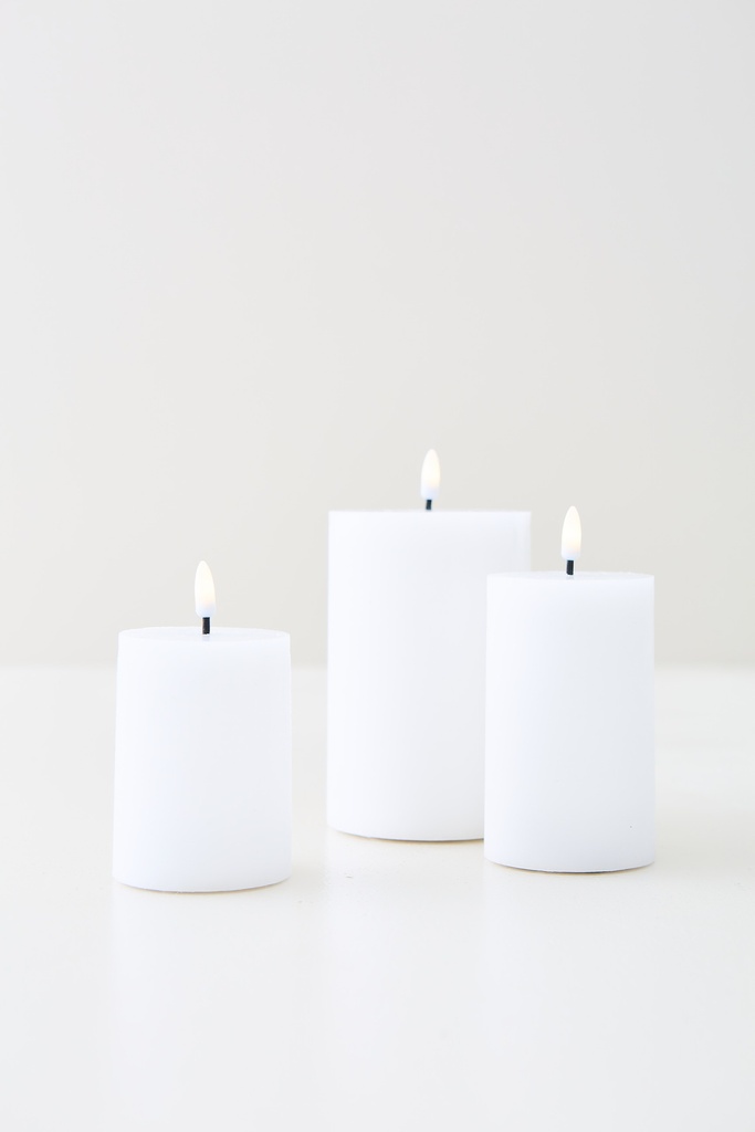 Vela Saha White